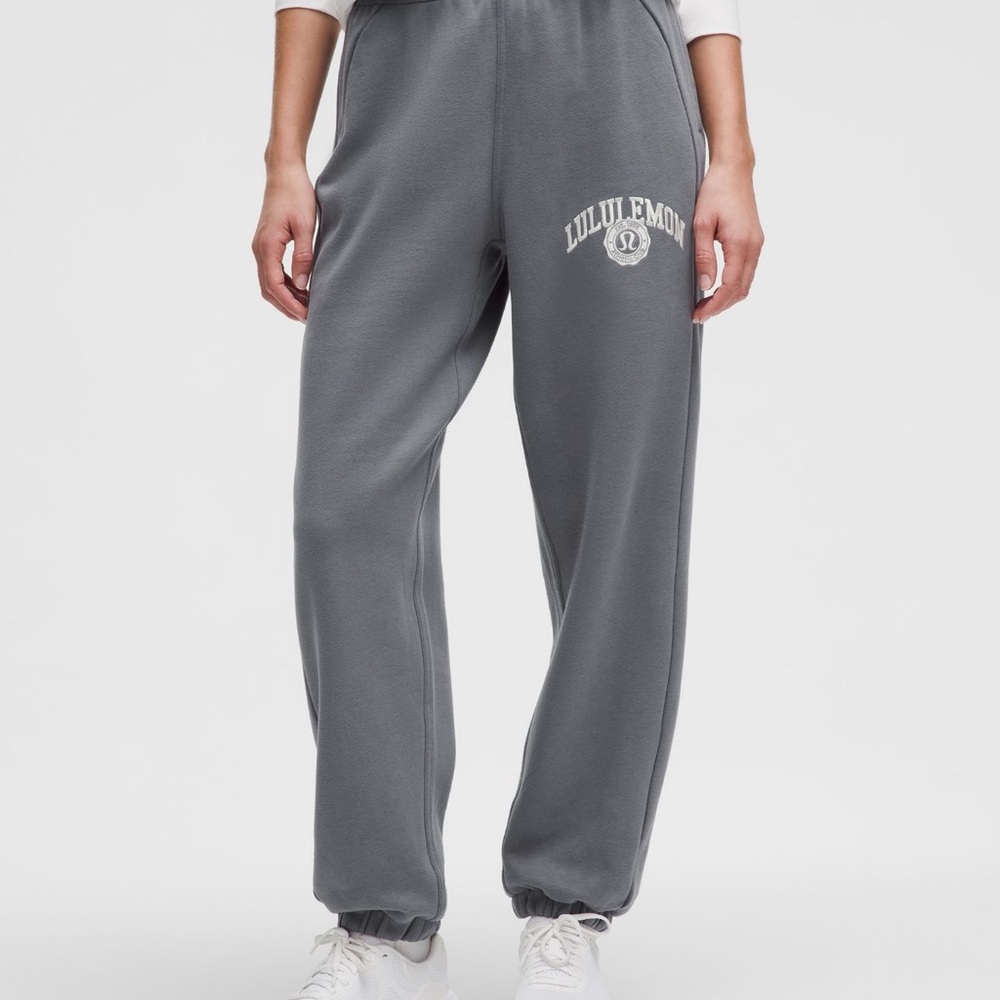 Lululemon scuba mid rise oversized jogger sweatpants solar gray graphic